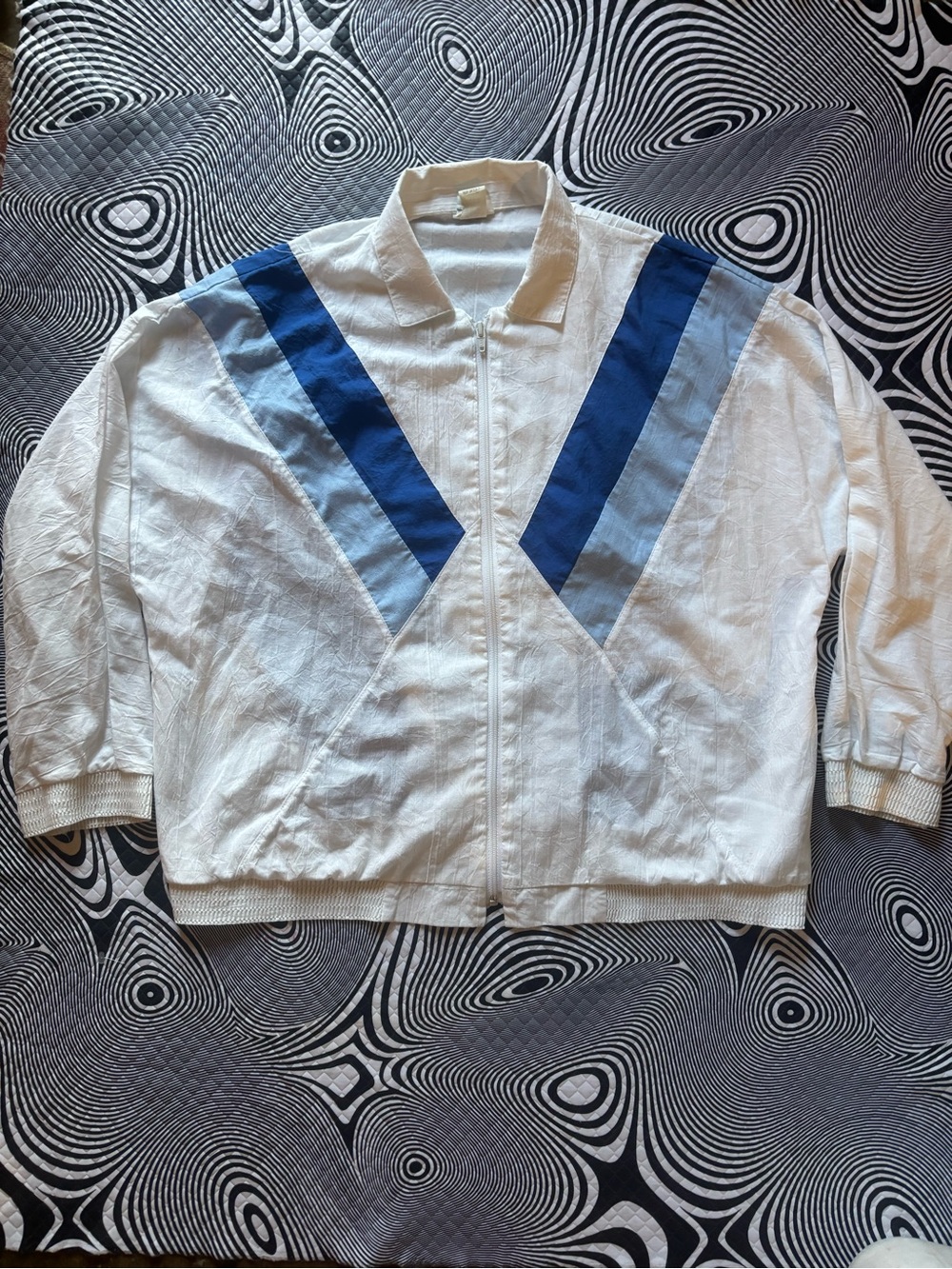 Vintage Bay Harbor White Zip-Front Jacket with Blue Chevron Stripes